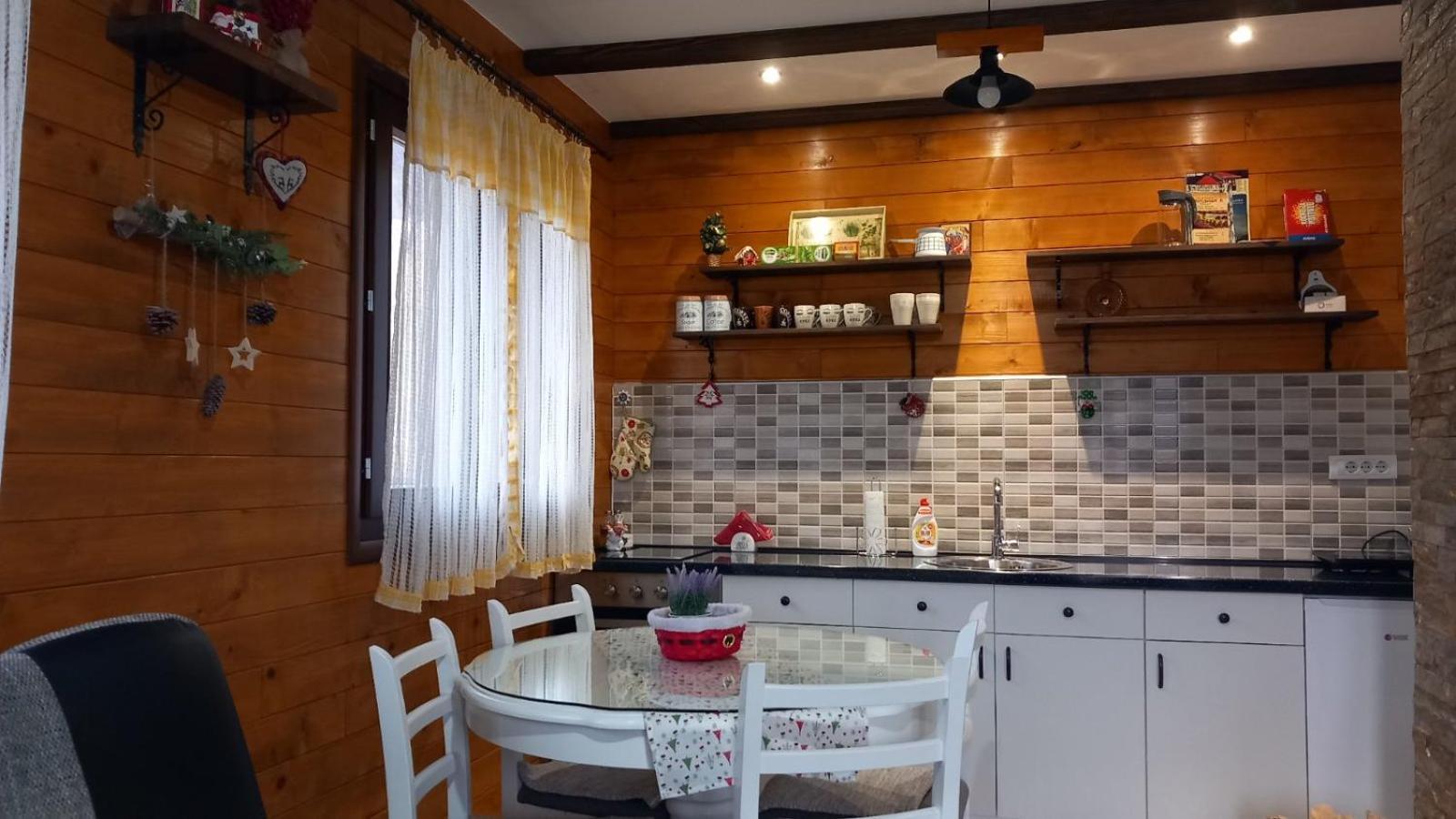 Bed and Breakfast Turizam Koturovic à Ivanjica Extérieur photo